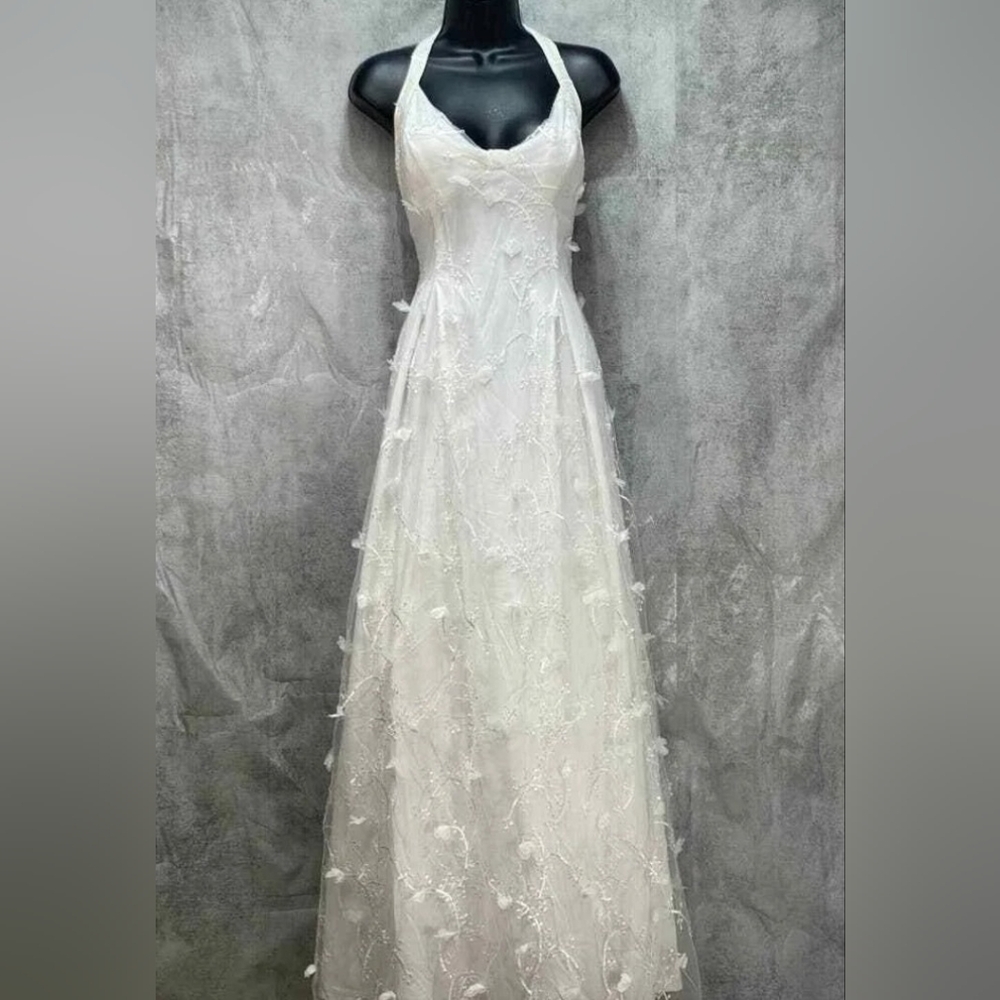White Formal Or Wedding Dress 3/4 NWT Jump Apparel